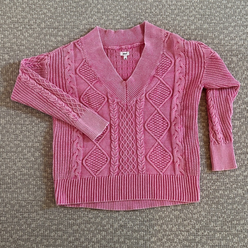 Aerie oversized distressed 100% cotton v-neck sweater. Size XS